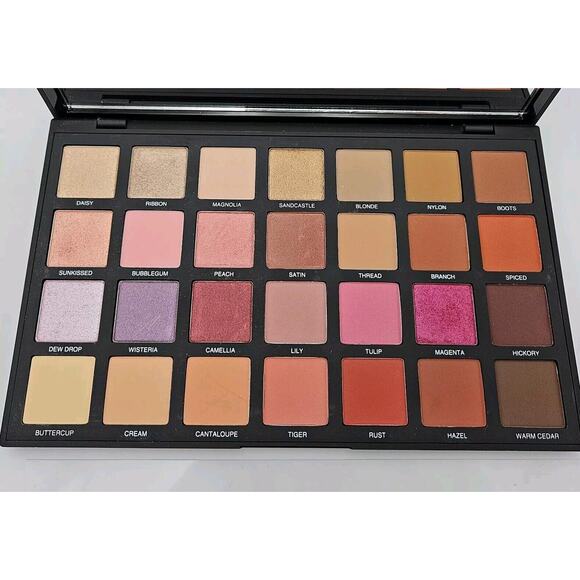 Sephora PRO Pigment Palette New Nudes 28 Shade Eye Shadow - NEW - Picture 1 of 4